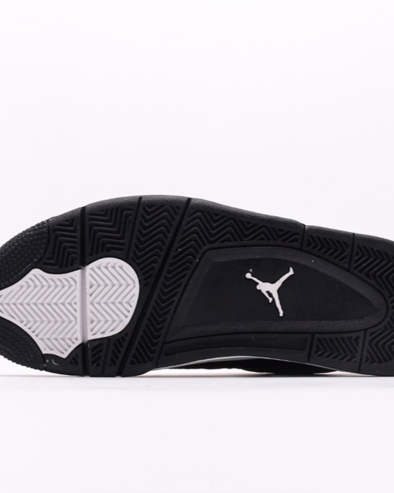 Air Jordan 4s "White Thunder"