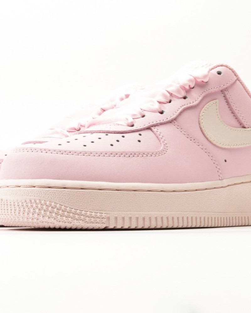 Nike Air Force 1 Low “Pink White”