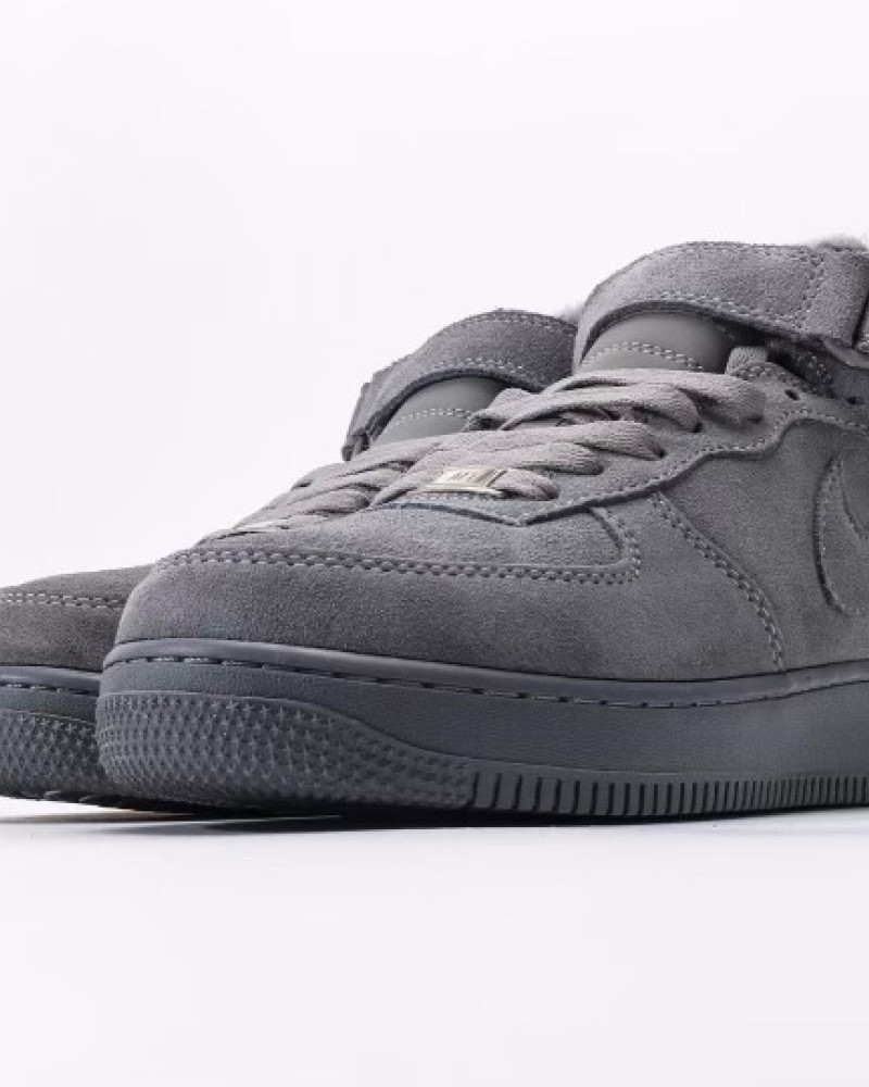 Nike Air Force 1 Mid Sherpa Grey