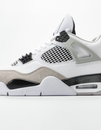 Air Jordan 4 Retro “Military Black”