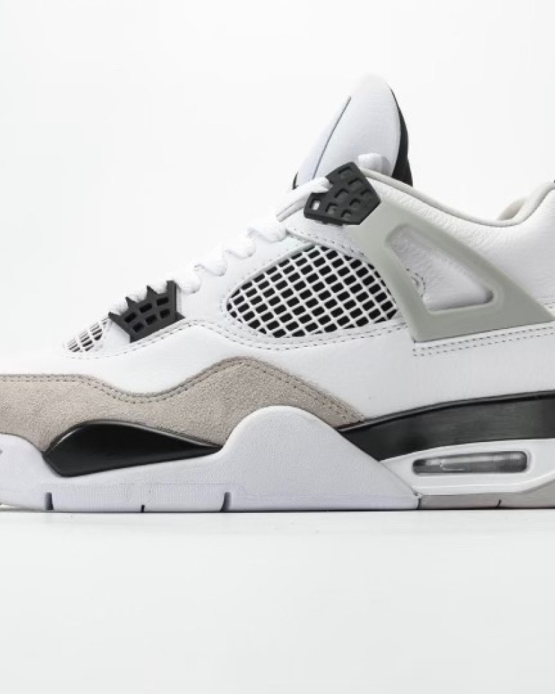 Air Jordan 4 Retro “Military Black”