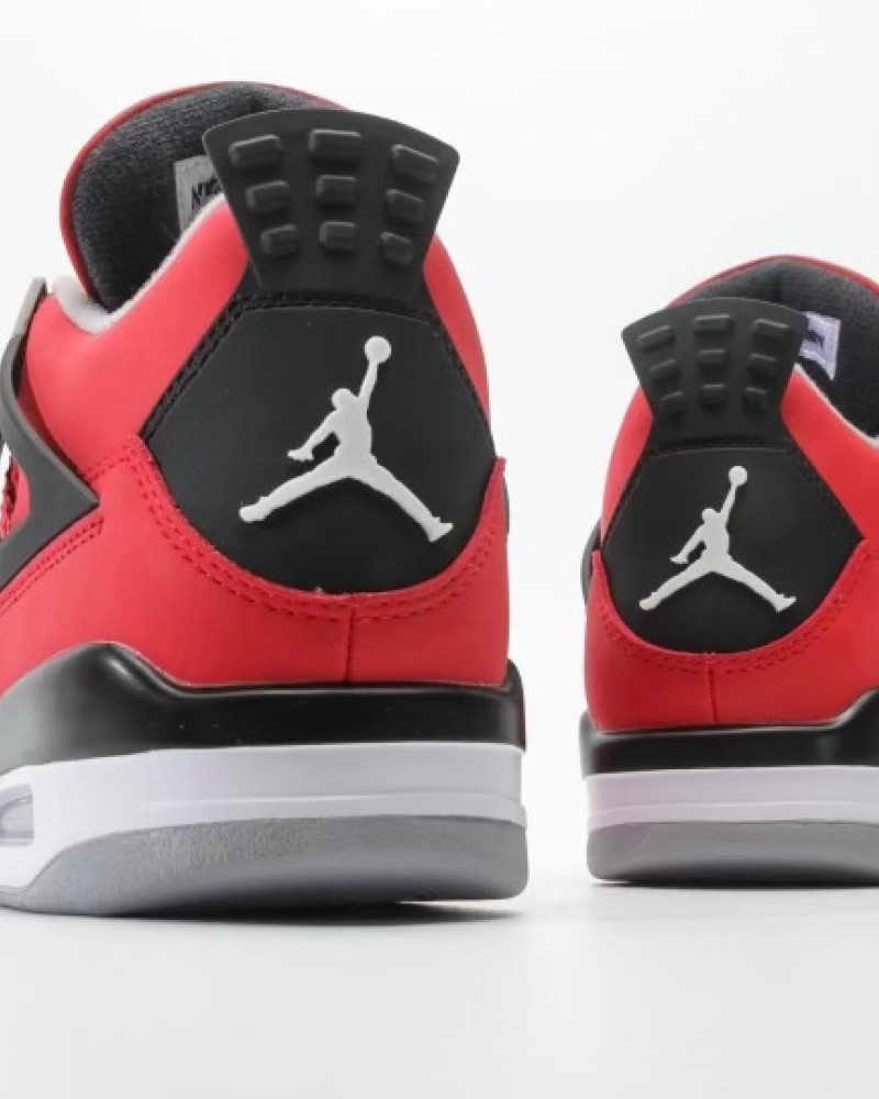 Air Jordan 4 Retro “Toro Bravo”