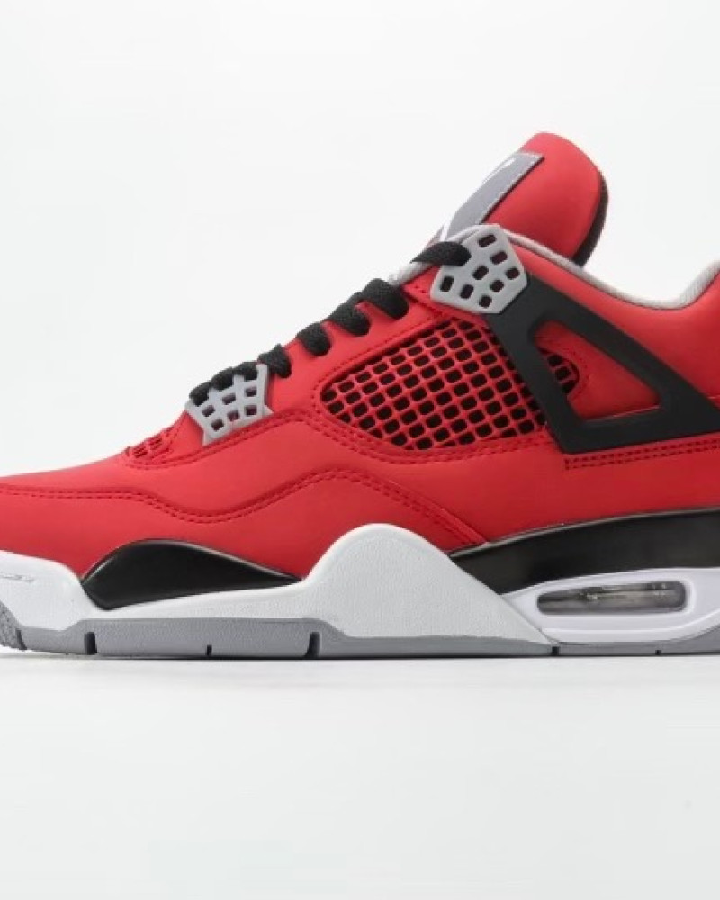 Air Jordan 4 Retro “Toro Bravo”