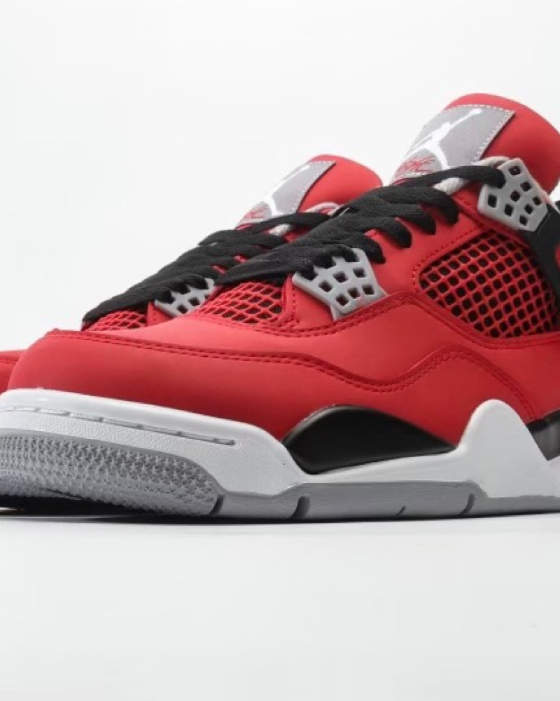 Air Jordan 4 Retro “Toro Bravo”
