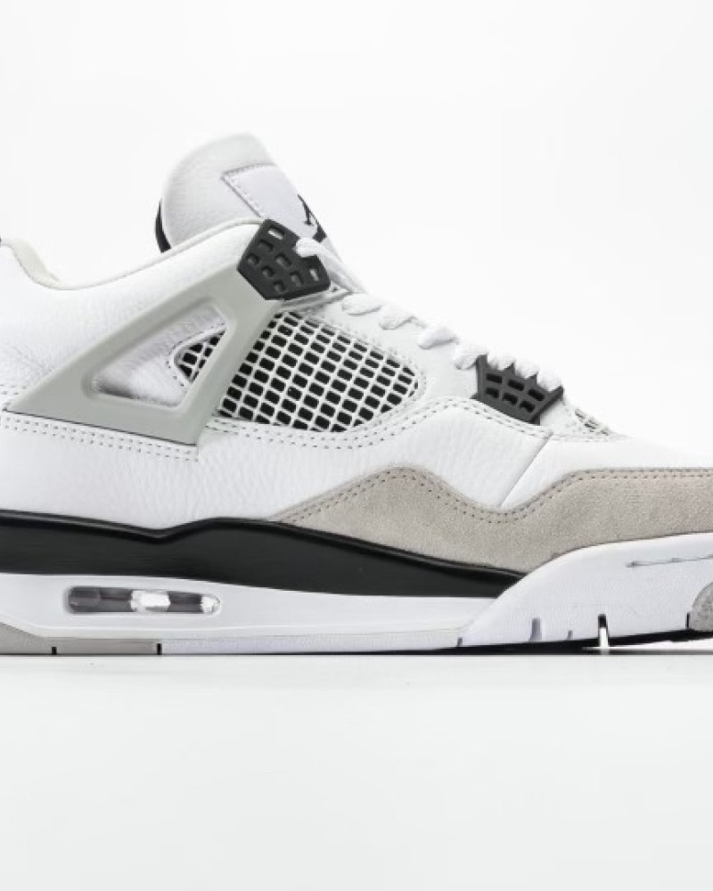 Air Jordan 4 Retro “Military Black”