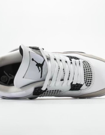 Air Jordan 4 Retro “Military Black”