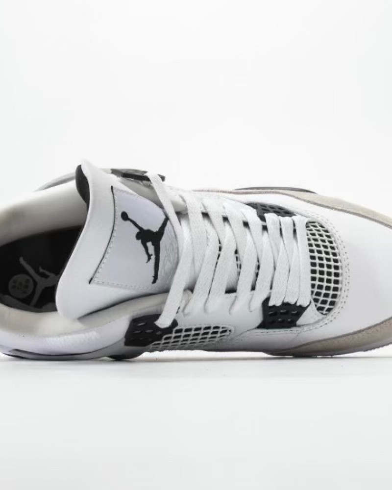 Air Jordan 4 Retro “Military Black”
