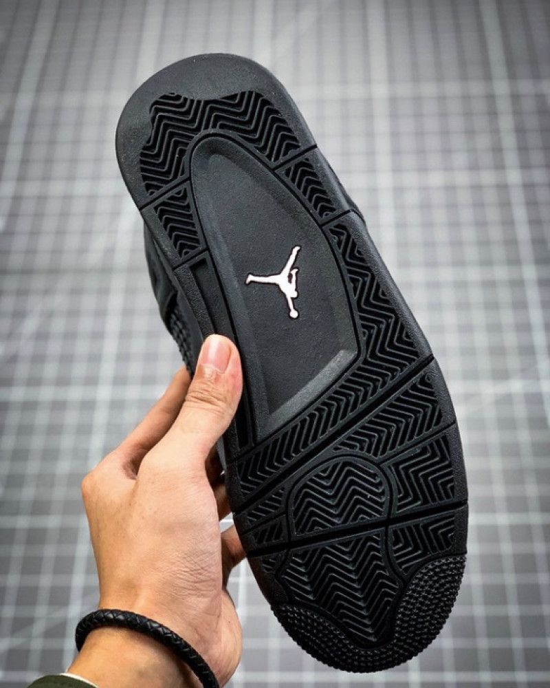 Air Jordan 4 Retro “Black Cat” (2020)