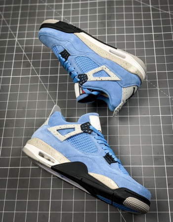 Air Jordan 4 Retro UNC “University Blue”