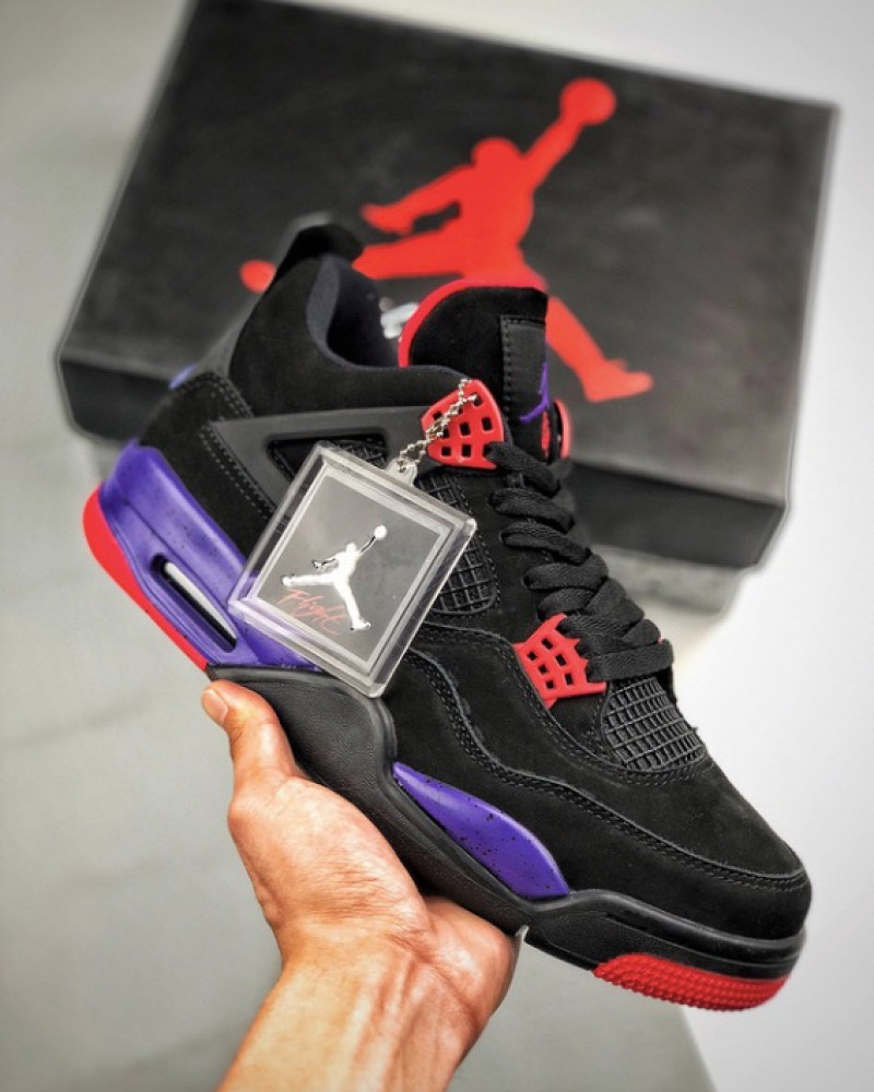 Air Jordan 4 Retro “Raptors”
