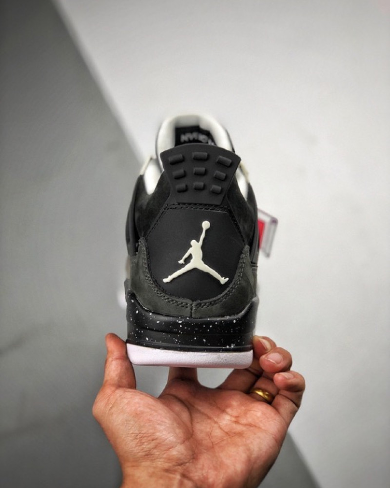 Air Jordan 4 Retro “Fear” 