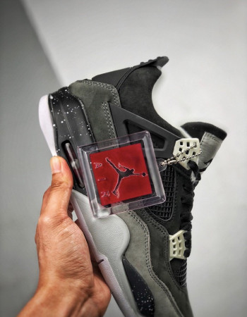 Air Jordan 4 Retro “Fear” 