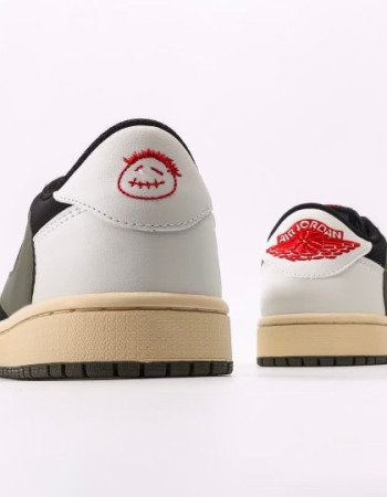 Air Jordan 1 Low OG SP Travis Scott Reverse Mocha.