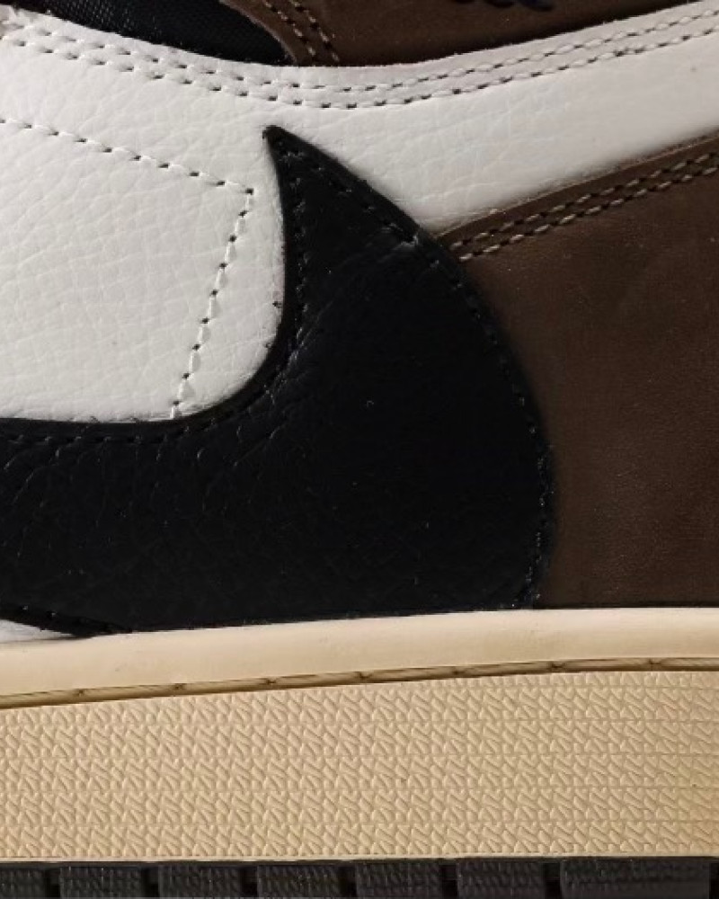 Air Jordan 1 Retro High OG “Travis Scott Mocha”