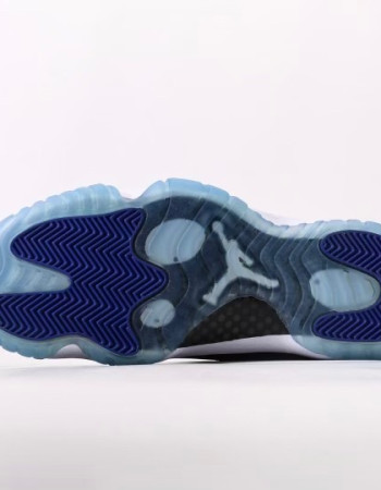 Air Jordan 11 “Concord”