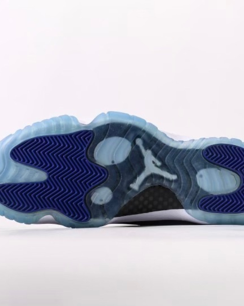 Air Jordan 11 “Concord”