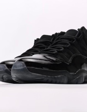 Air Jordan 11 “Cap and Gown”