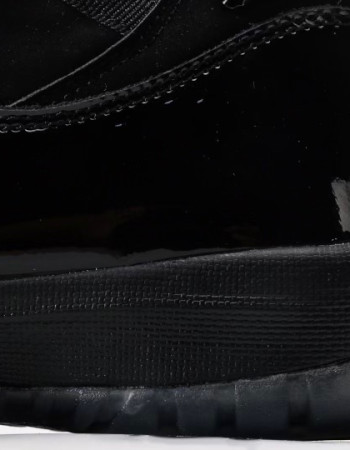 Air Jordan 11 “Cap and Gown”