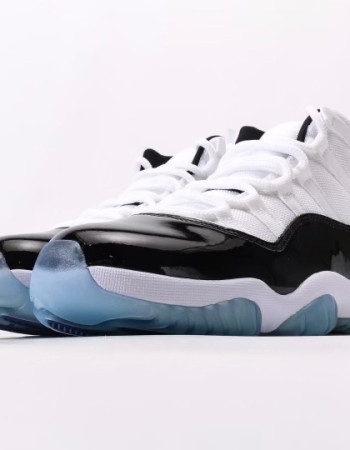 Air Jordan 11 “Concord”
