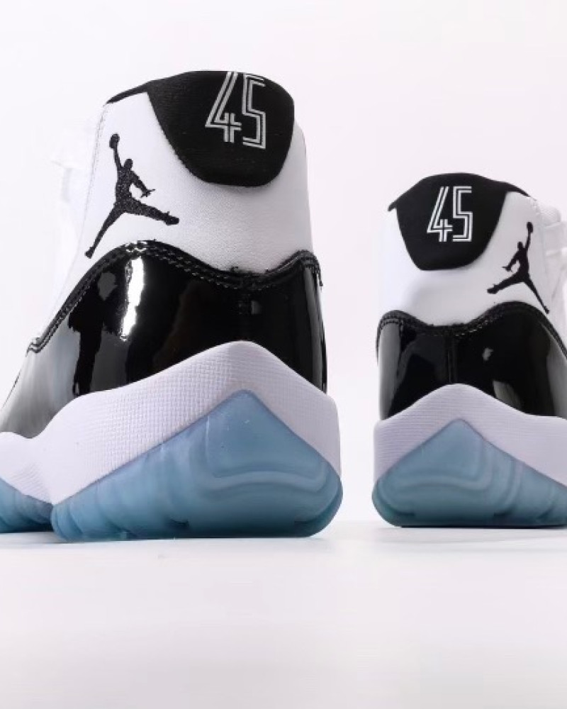 Air Jordan 11 “Concord”