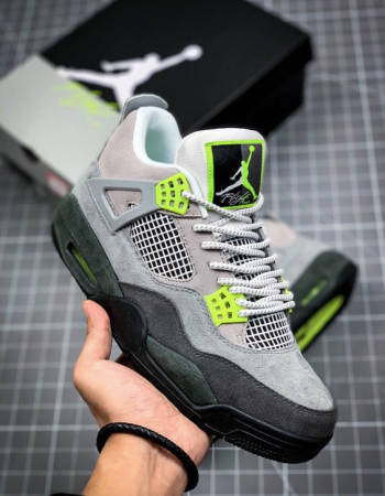 Air Jordan 4 Retro SE “Neon 95”
