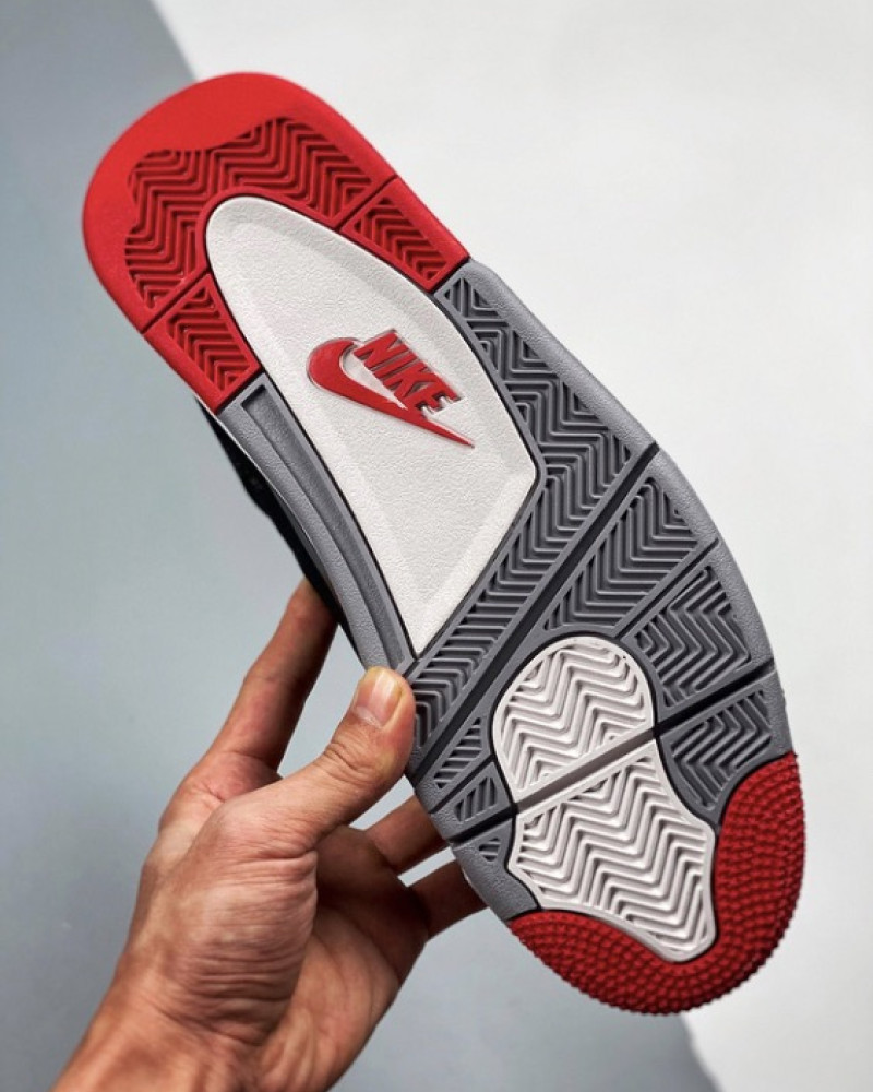 Air Jordan 4 Retro “Bred” 2019 