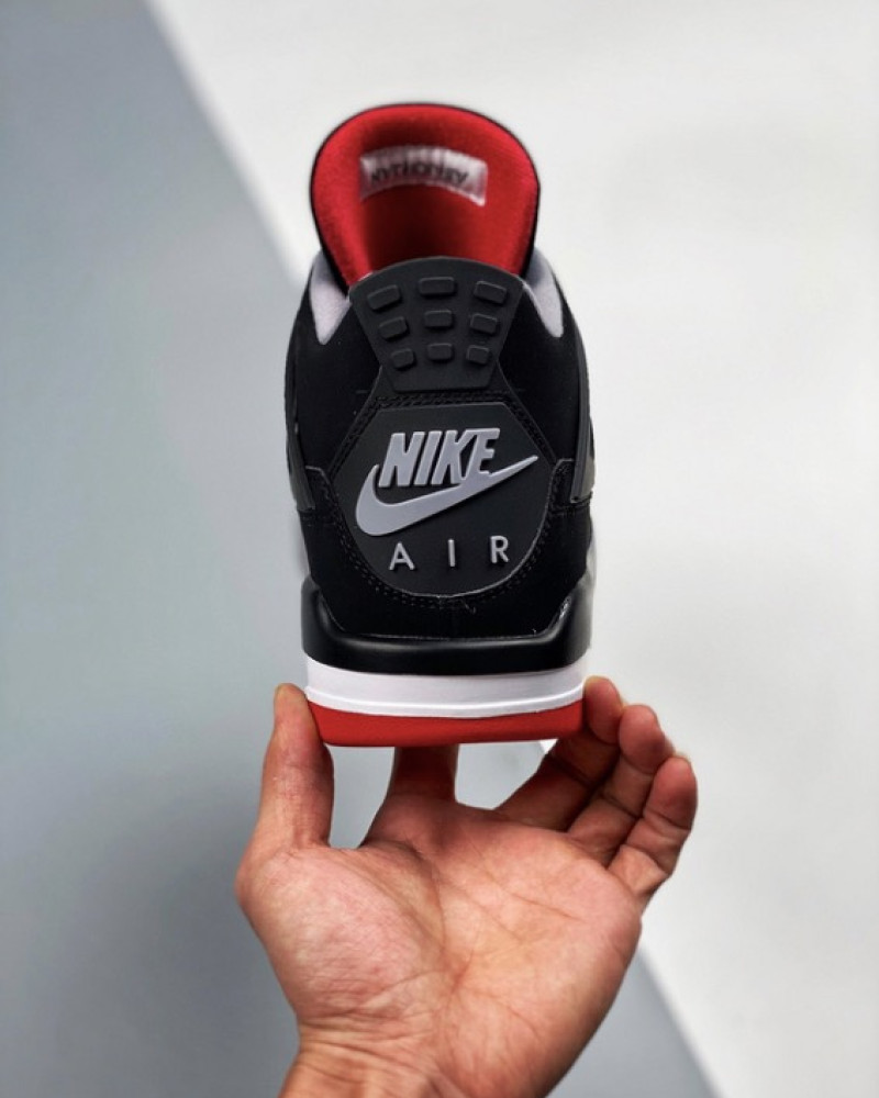 Air Jordan 4 Retro “Bred” 2019 