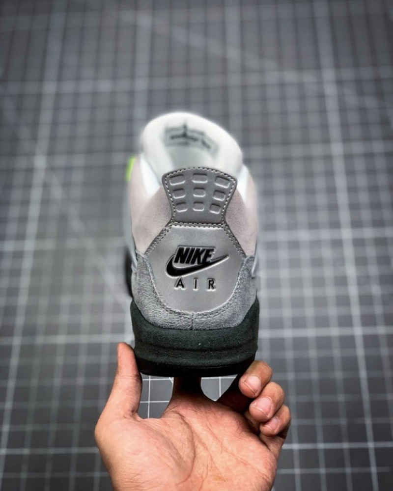 Air Jordan 4 Retro SE “Neon 95”