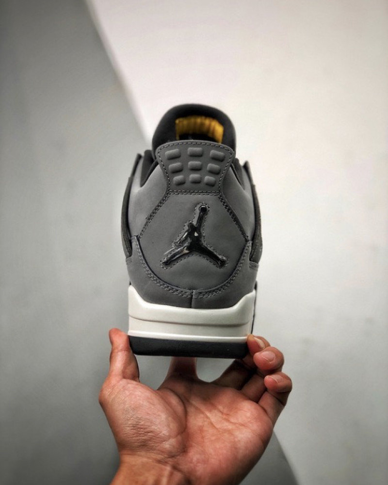 Air Jordan 4 Retro “Cool Grey”