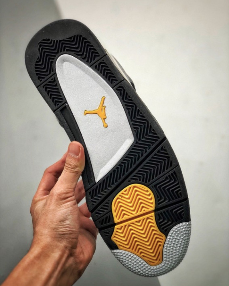 Air Jordan 4 Retro “Cool Grey”