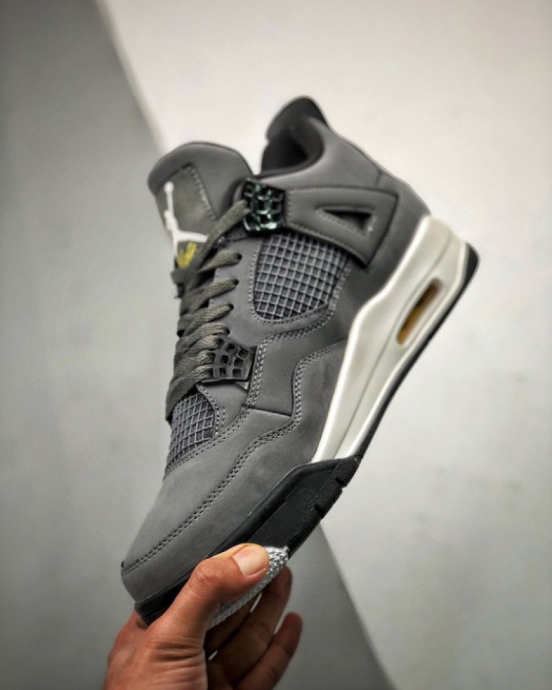 Air Jordan 4 Retro “Cool Grey”
