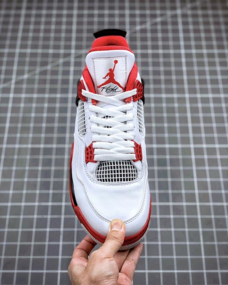 Air Jordan 4 Retro “Fire Red” (2020)