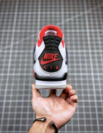 Air Jordan 4 Retro “Fire Red” (2020)