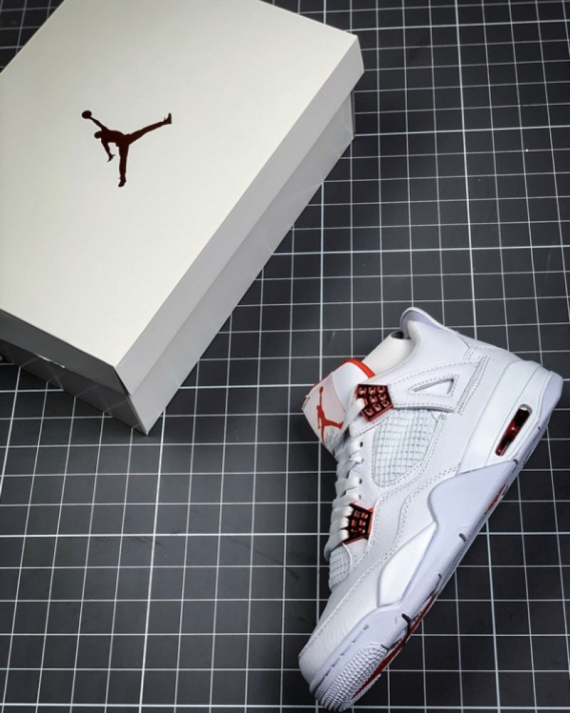 Air Jordan 4 Retro “Metallic Orange”