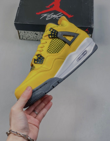 Air Jordan 4 Retro “Lightning”
