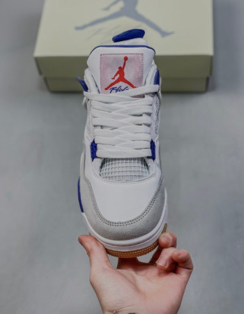 Nike SB x Air Jordan 4 “Navy”