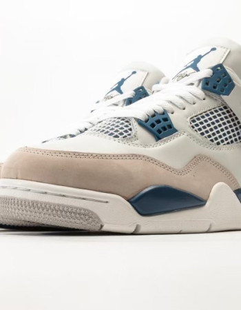 Air Jordan 4 Retro “Military Blue”