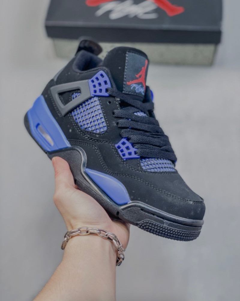 Air Jordan 4 Retro “Motorsports Alternate.”
