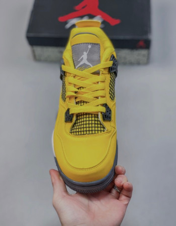 Air Jordan 4 Retro “Lightning”