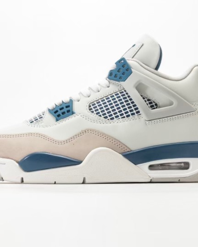 Air Jordan 4 Retro “Military Blue”