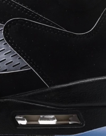 Air Jordan 5 “Metallic Black” 