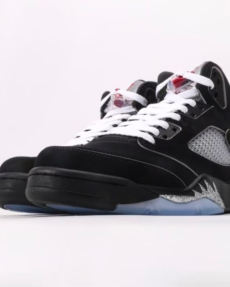 Air Jordan 5 “Metallic Black” 