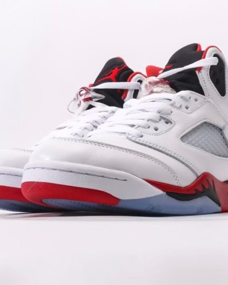 Air Jordan 5 “Fire Red” (2020) 