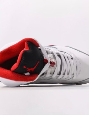 Air Jordan 5 “Fire Red” (2020) 