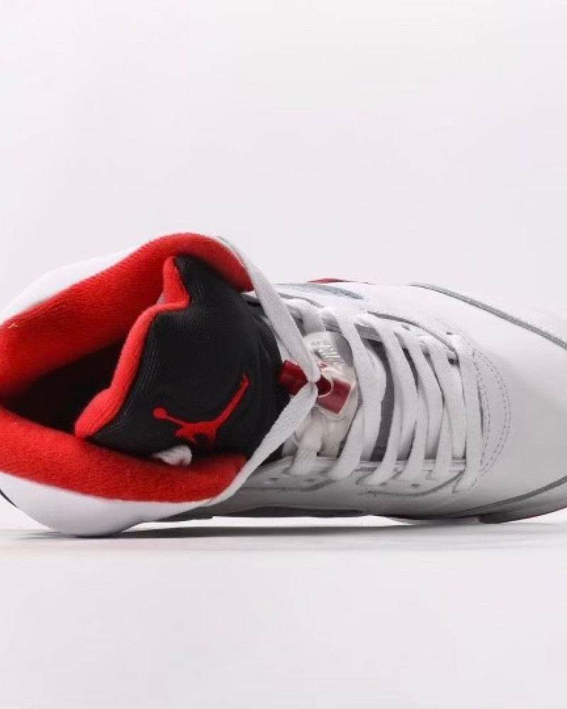 Air Jordan 5 “Fire Red” (2020) 
