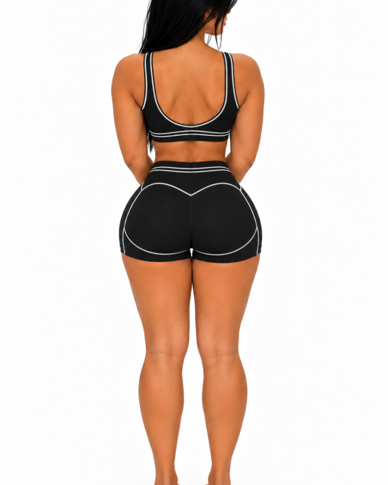 Alo Yoga Airbrush Heart Throb Bra & Shorts Set – Black/White