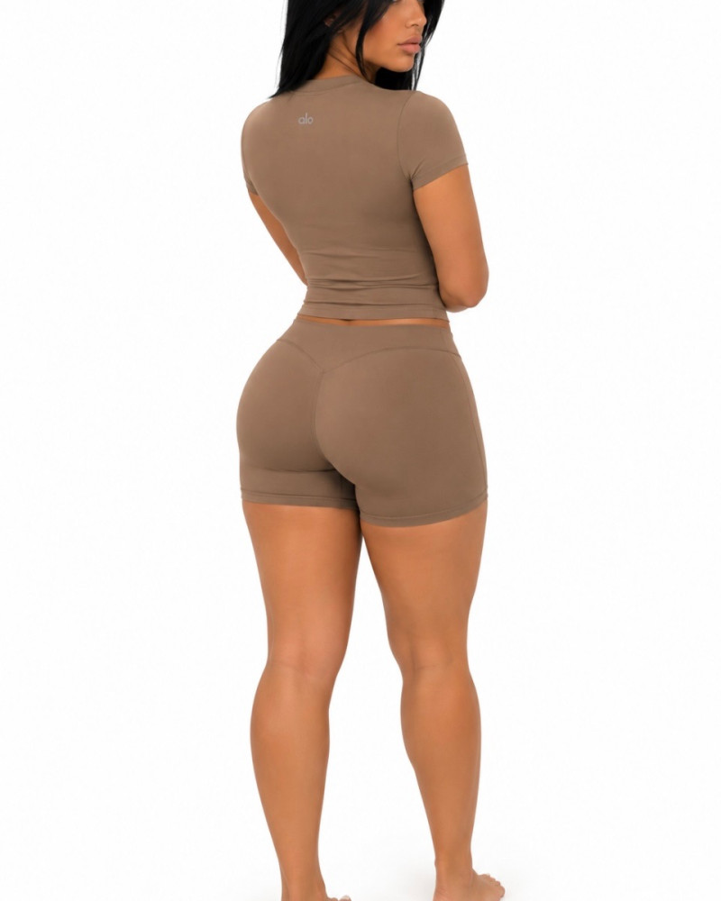 Alo Yoga Finesse Short Sleeve Set- Sun Kissed Brown