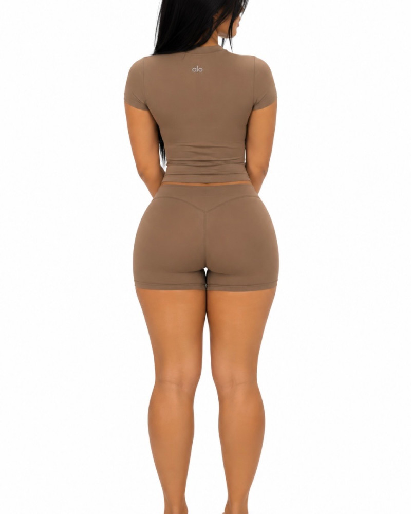 Alo Yoga Finesse Short Sleeve Set- Sun Kissed Brown