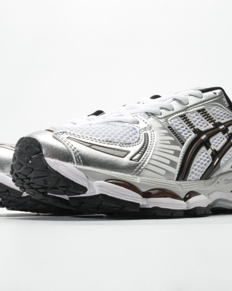 ASICS GEL-KAYANO 12.1