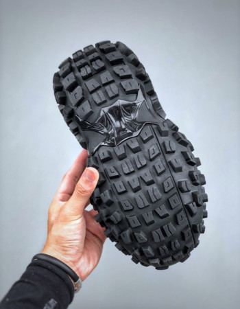 Balenciaga Defender Bouncer Sneaker